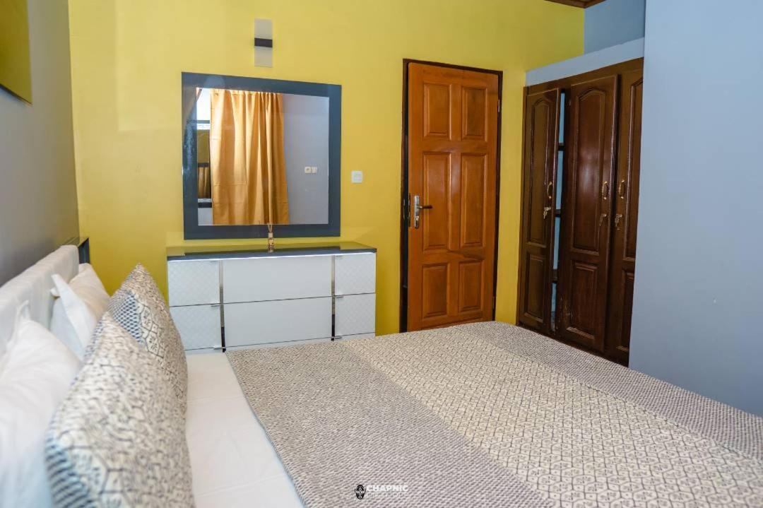 At Home Lisda Yaounde Ngoại thất bức ảnh